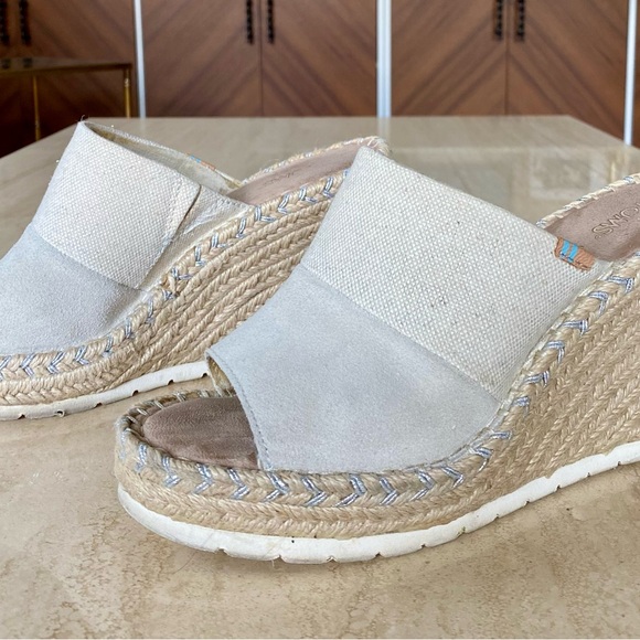 TOMS Linen and Suede Mule Espadrille Wedge Sandal Cream - Size 6 | FREE SHIPPING - Picture 2 of 6